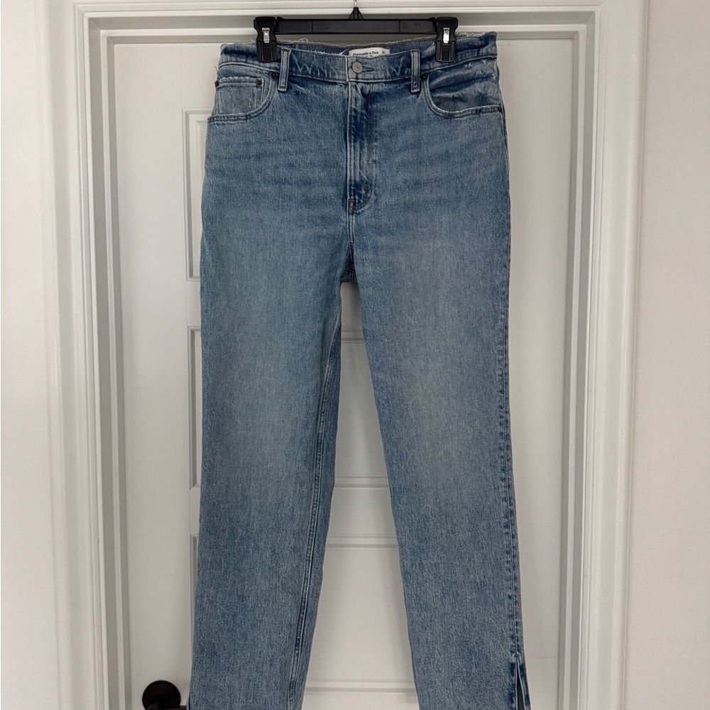 Abercrombie & Fitch 90s Straight Ultra High Rise